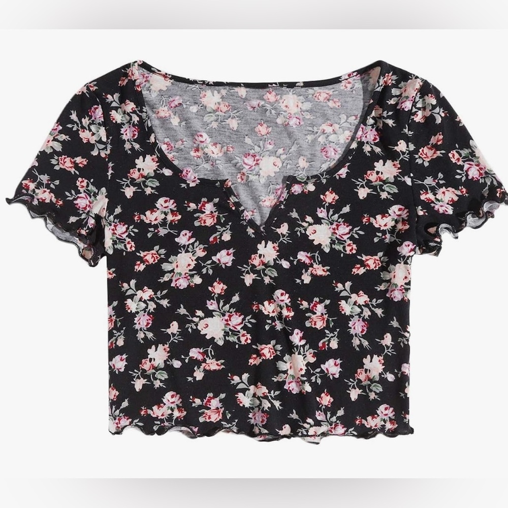 Milumia Women's Floral Short Sleeve Crop Notched Neck Lettuce Trim Tee Shir